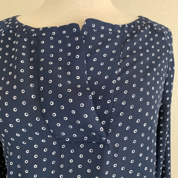 LOFT Sz Medium Navy White Blouse Polka Dot - Picture 8 of 9